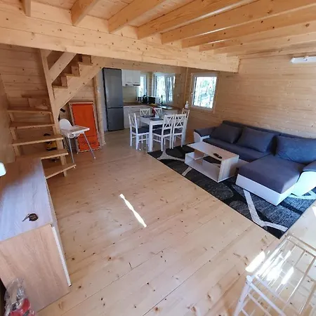 Gromadka בית נופש