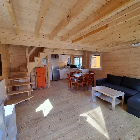 Gromadka Дом отдыха Велен-Заобжанский